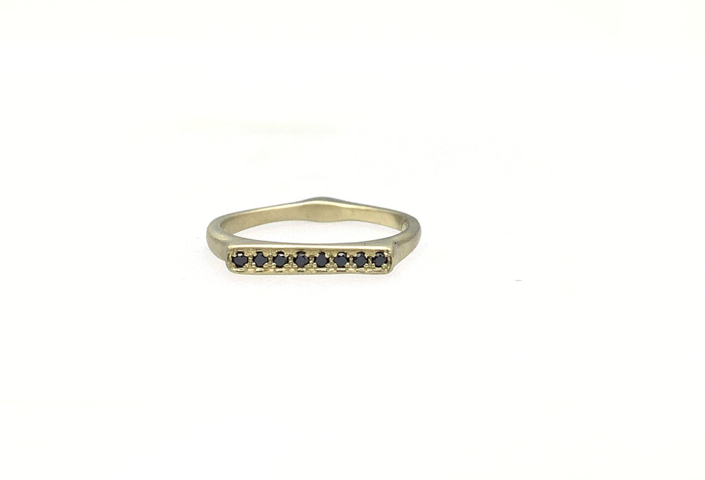 Corazon Stacking Ring with Black Diamonds in 14K Fairmined Green Gold